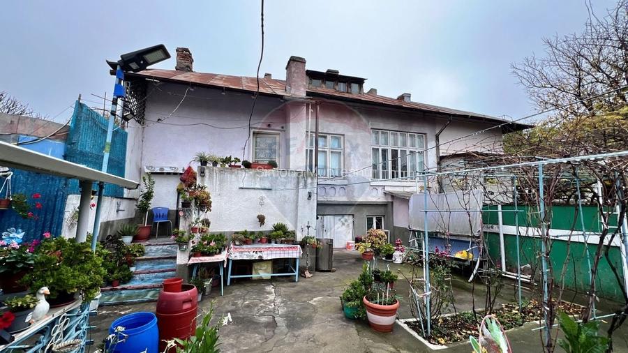 Casa / Vila cu 3 camere de vanzare pe strada Domneasca, Galati