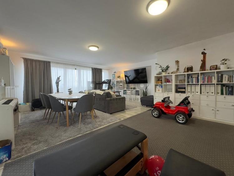 Penthouse de vanzare 4 camere Kron Towers Noua - 2