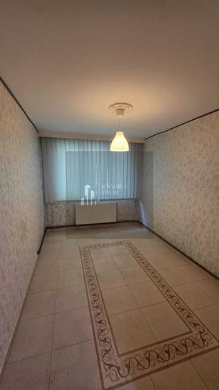 Apartament cu 2 camere decomandat în Titan