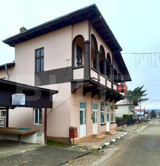 Spatiu Comercial cu apartament de 2 camere la etaj 300mp, Be - 10