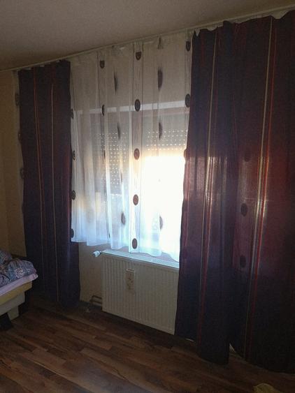 Casa centrală cu curte proprie - 9