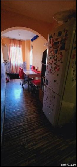 vand apartament cu 2 camere rosiori de vede - 3