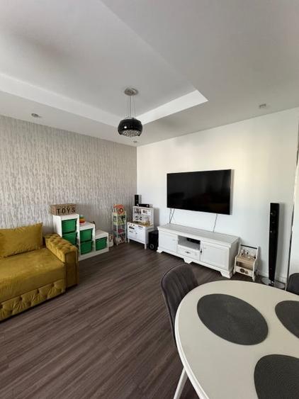 Apartament PENTHOUSE cu scara interioara  4 camere - 2