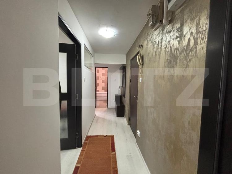 Apartament de vanzare, cu 2 camere, 50 mp, etaj 3, zona Independentei - 1