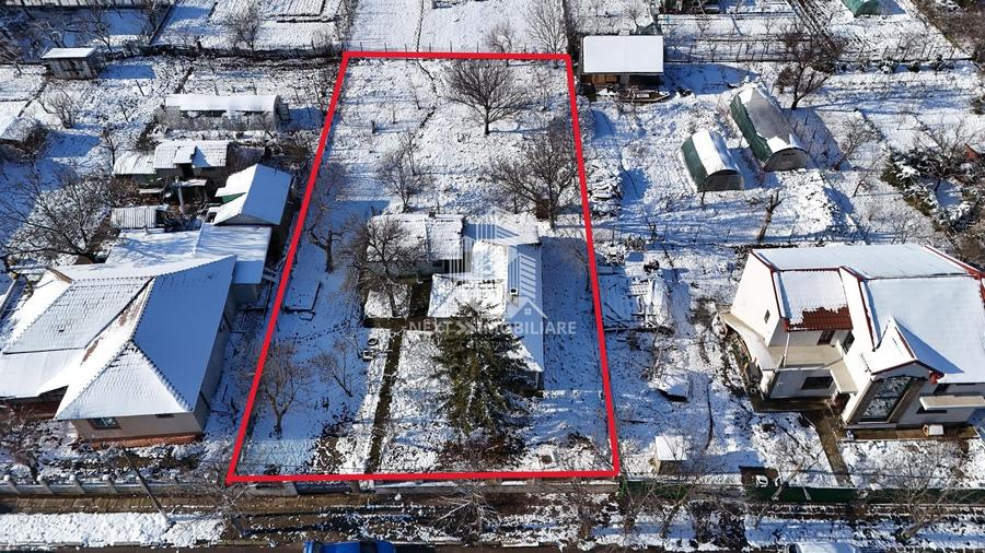 Teren 1.183 mp cu casă bătrânească, deschidere 22,37 ml - 5