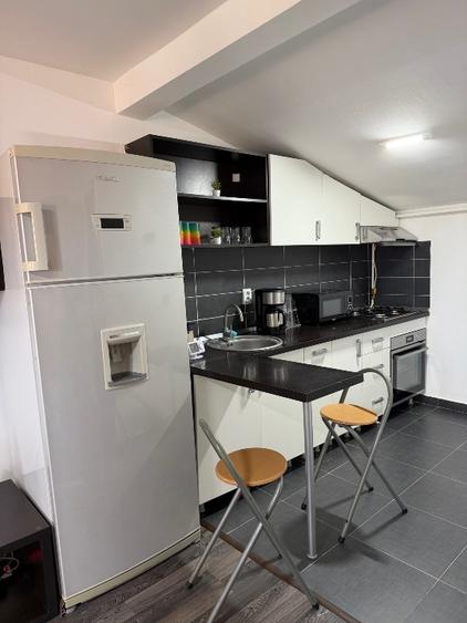 Închiriez apartament 3 camere decomandat pe termen lung - 11