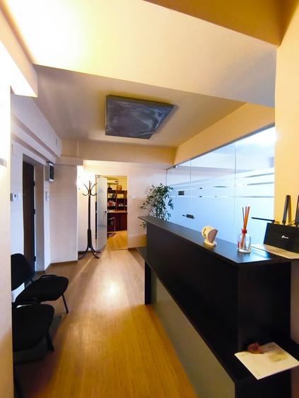 Apartament cu 4 camere/ birou - situat in Centrul Civic - 108 mp - 1