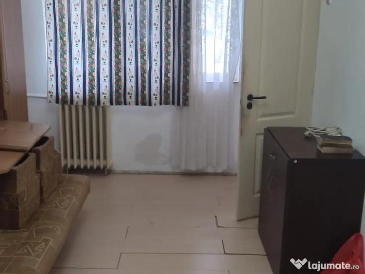 Vand Garsoniera la parter - 1