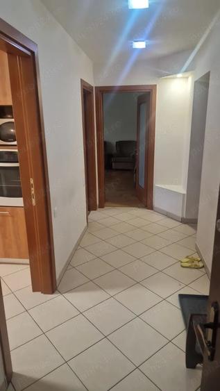 Inchiriere apartament 4 camere Bulevardul Decebal - 1