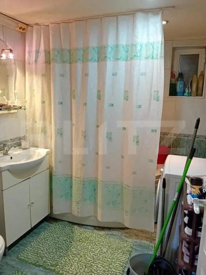 Vand casa cu 3 camere singur in curte p+m in Dambul Pietros - 3