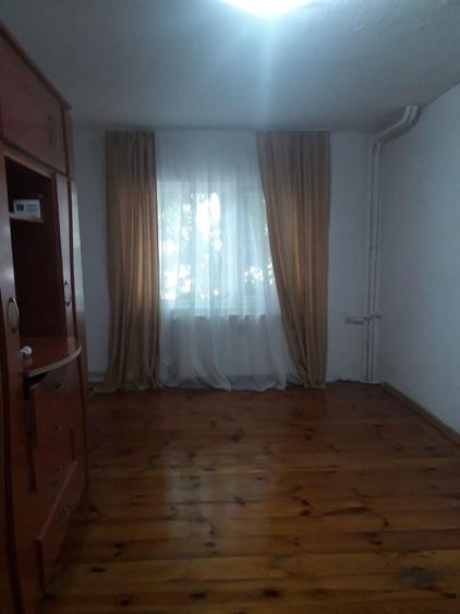 Inchiriez garsoniera Brosteni , Buzau - 4