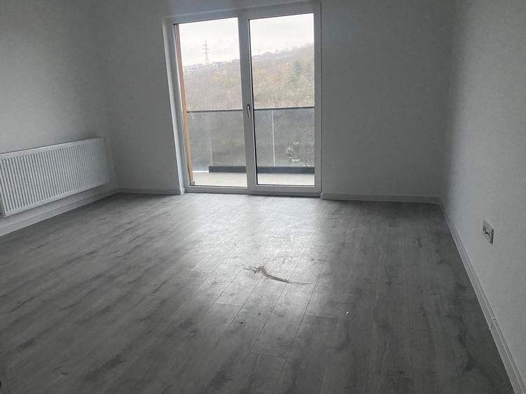 Apartament nou cu 2 camere in zona Hlincea - 1
