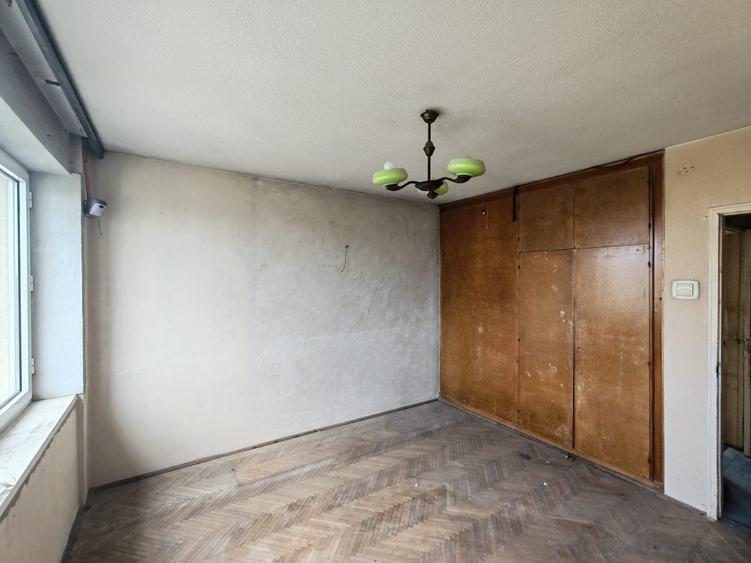 Sala Palatului 3 camere cu vedere superba nerenovat - 11