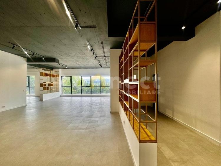 Spatiu comercial de vanzare cu preluare de chiriasi - 1