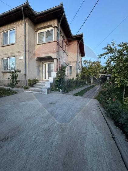 Casa / Vila cu 7 camere de vanzare in zona Central - 3