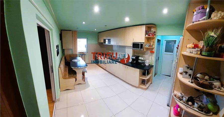 Apartament 2 camere spatios decomandat in zona Mall