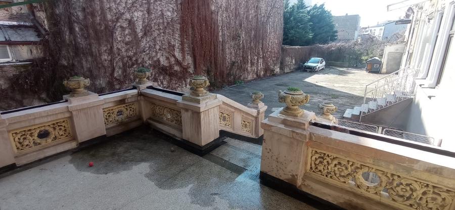 Corp casa deosebit, Serban Voda - Unirii- Biserica Sf Spiridon - 5