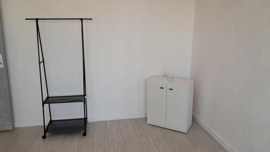 Proprietar inchiriez ap in Complex - 2 cam nedecomandat - 1