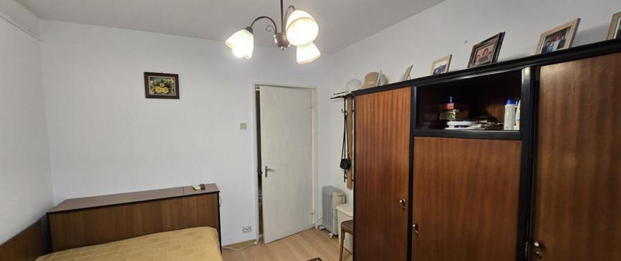 Apartament 4 camere, 83 mp, zona Vest - 2