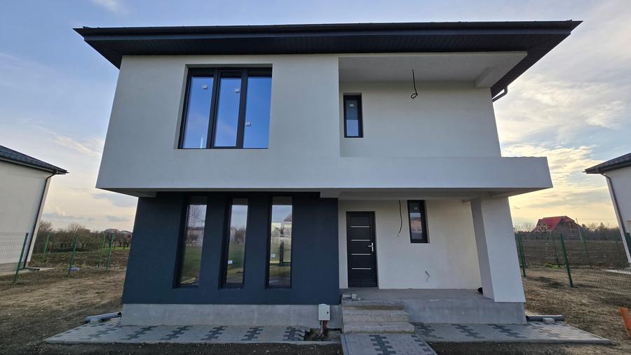 Casă nouă 4 camere Bolintin Vale – încălzire în pardoseală, teren 320 mp, terasă - 20