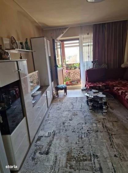 Apartament 4 camere, decomandat, etaj intermediar, Mizil - 2