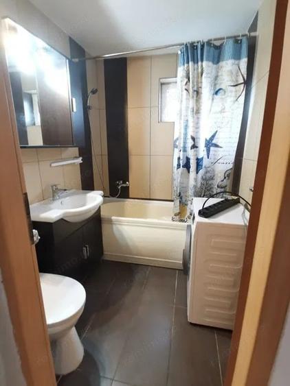 Ap cu 3 camere decomandate complex studentesc - 2