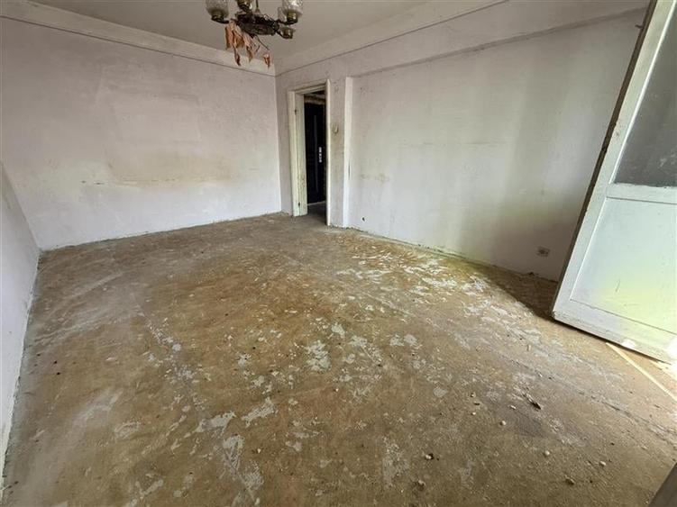 Zona Spital - Liceul Pedagocic - 2 camere decomandate - 4