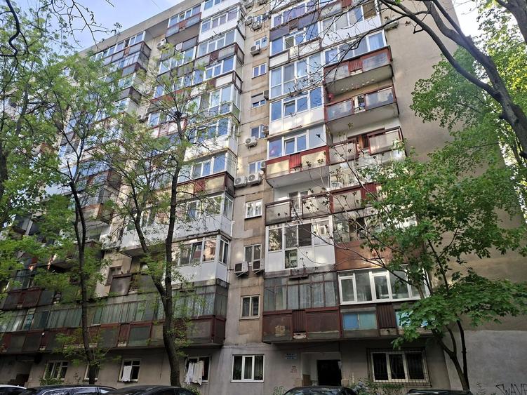 Apartament 2 camere semidecomandate, necesita renovare - comision 0%! - 1