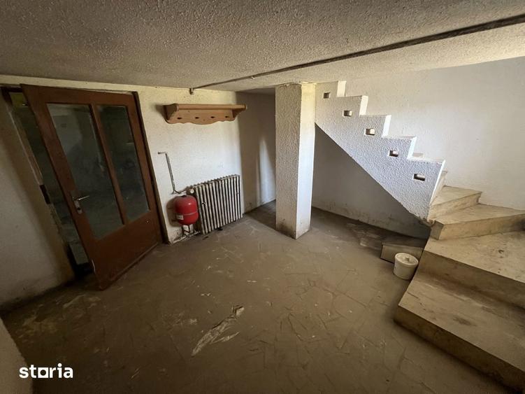 Proprietate cu farmec aparte si teren generos in Paulesti - 20