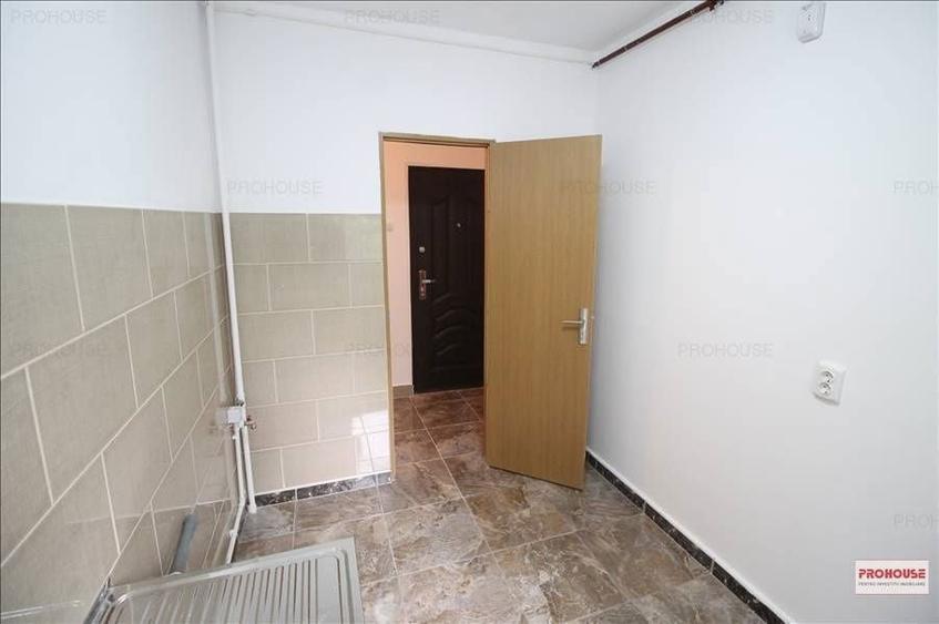 Proprietar ofer spre inchiriere apartament 2 camere semi-decomandat - 5