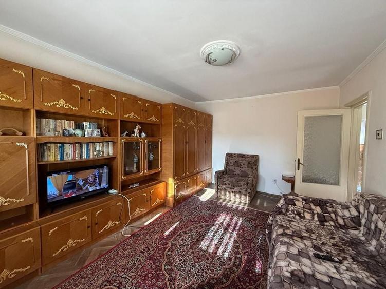 APARTAMENT 3 CAMERE DE VANZARE, ZONA FALEZA NORD - 12