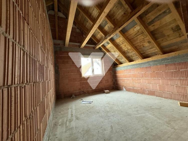 Casa noua la rosu 4 camere si teren 600 mp in Sura Mare Sibiu - 10