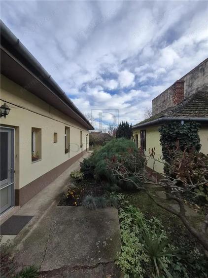 Propietate cu 2 case individuale - ingrijite - pe un teren de 800mp - zona excelenta Timisoara - 8