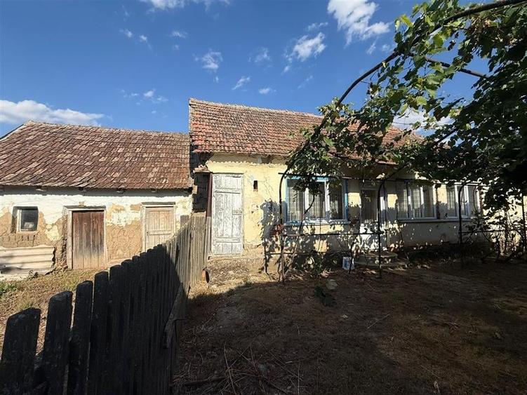 CASA CU TEREN 1500 MP | CHERESIG - 4