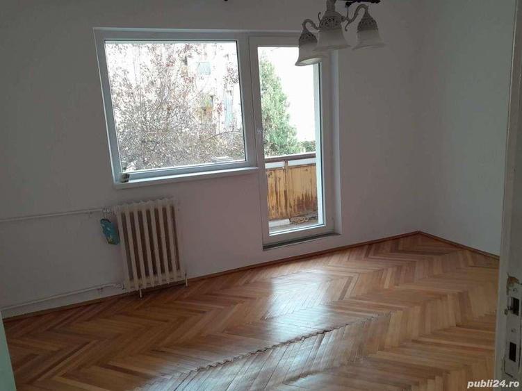 Inchiriez apartament cu 3 camere zona Bucovina - 2