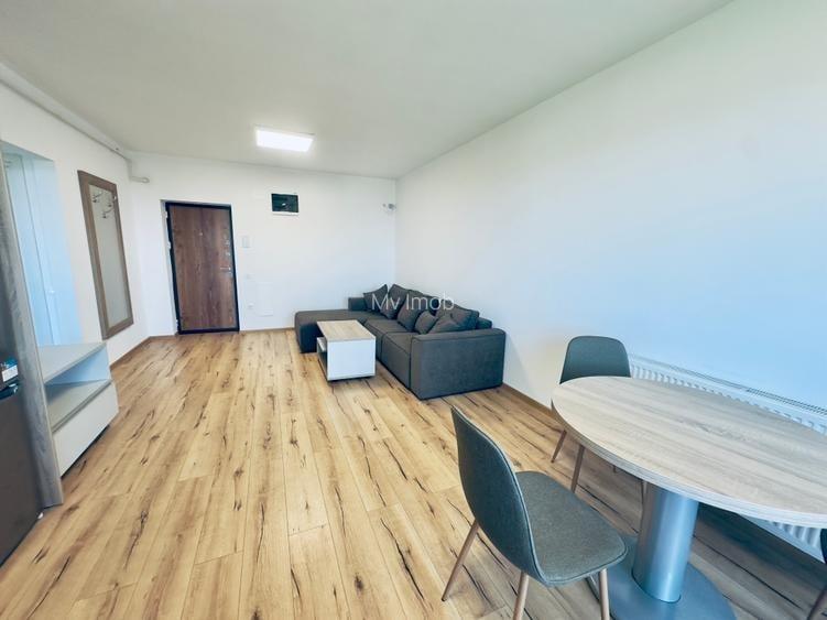 Apartament cu 2 camere de vanzare in zona Tractorul Coresi ,et 6/8 cu loc de par - 2