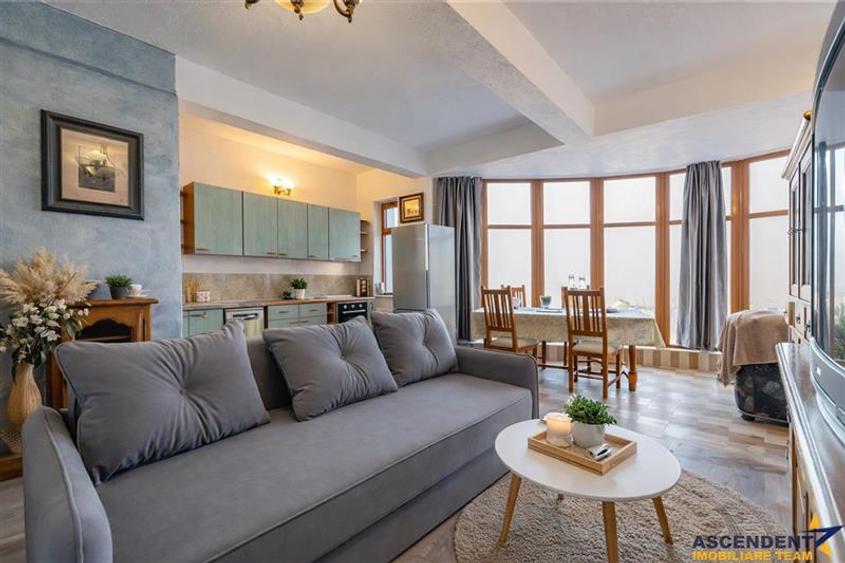 Studio, regim in vila, areal pretios, terasa, vedere panoramica, Central, Brasov - 1