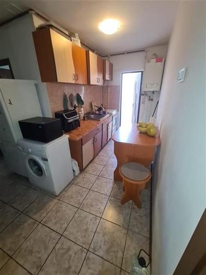 Apartament 2 camere decomandat intrare Racadau- Carpatilor - 3