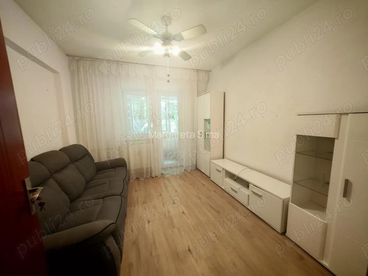 Vand apartament 3 camere, situat pe Str. Podul Giurgiului Vand apartament 3 camere, situat pe Str. Podul Giurgiului