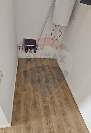 Casa / Vila cu 4 camere de vanzare - 9