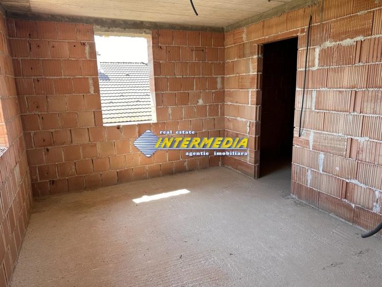 CASA LA ROSU i ALBA IULIA I 260 MP UTILI I TEREN 900 MP I TOATE UTILITATILE I - 8