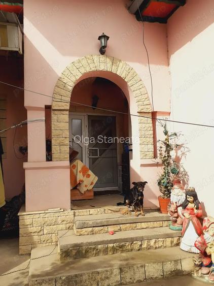 Vand casa zona centrala