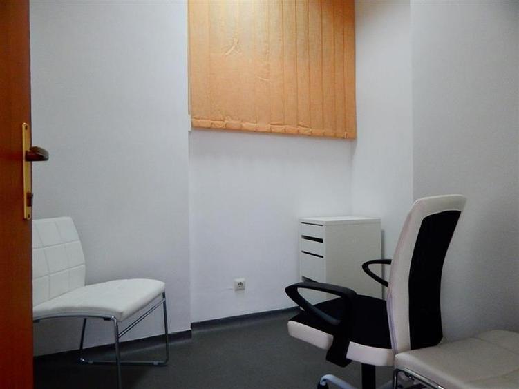 Vila de vanzare pretabila clinica medicala/birouri - 13