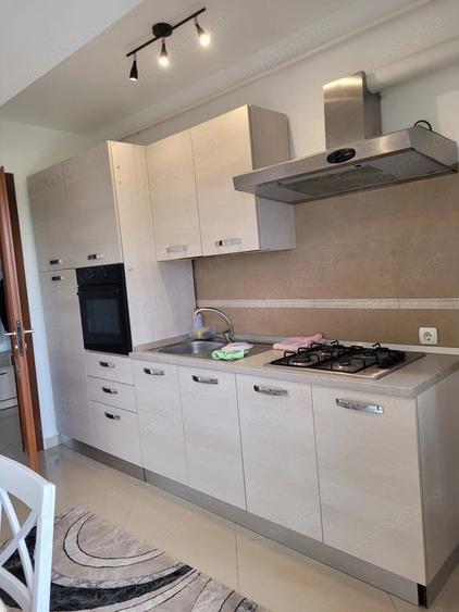 Inchiriez aparartament decomandat cu parcare privata - 3