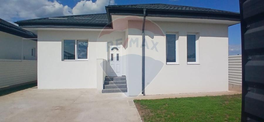 Casa noua Crevedia | gata de mutare | 3 camere - 8