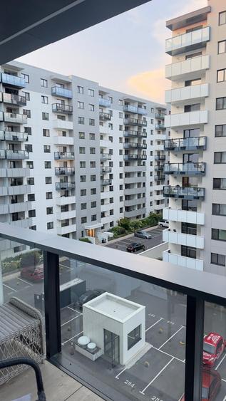 Apartament cu 2 camere semidecomandat, mobilat în Pipera