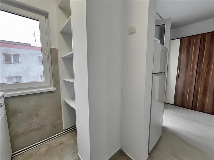 Garsoniera Renovata in Noua la Ultimul Etaj - 5