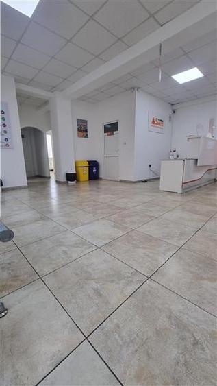 Spatiu de inchiriat in Tomis 3, parter  ideal pentru birouri, productie sau cli - 2