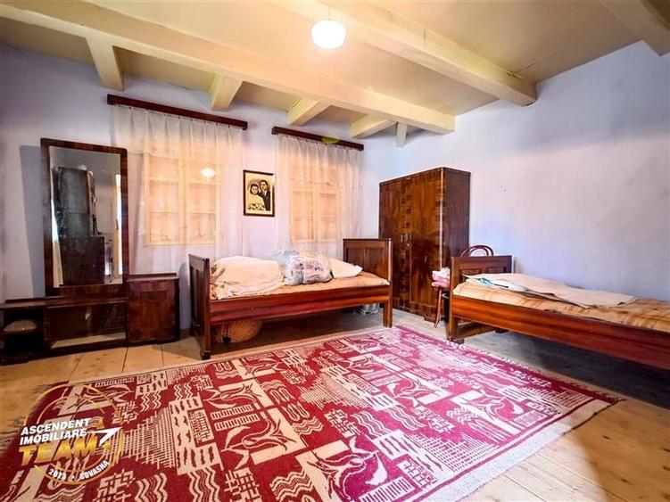 Asezare munteneasca: casa din bustean si sura zidita, Arcus, Covasna - 12