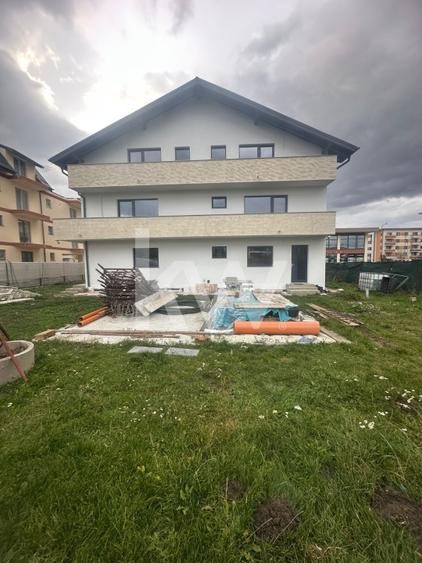 Apartament 3 camere- zona Tractorul Str. Bacovia - 2